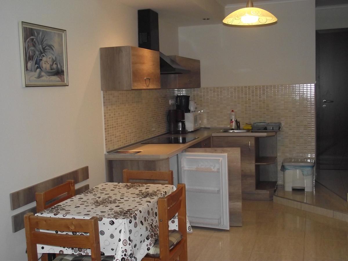 Ferienwohnung Besenyei Apartman Sárvár Exterior foto